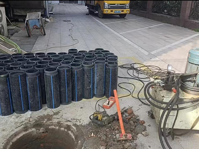 隆回PE置换管厂家 DN315置换管 非开挖管短管置换